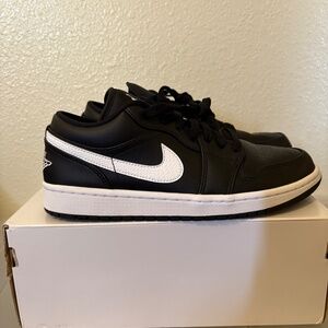 Nike Air Jordan 1 Low Black White A09944-001